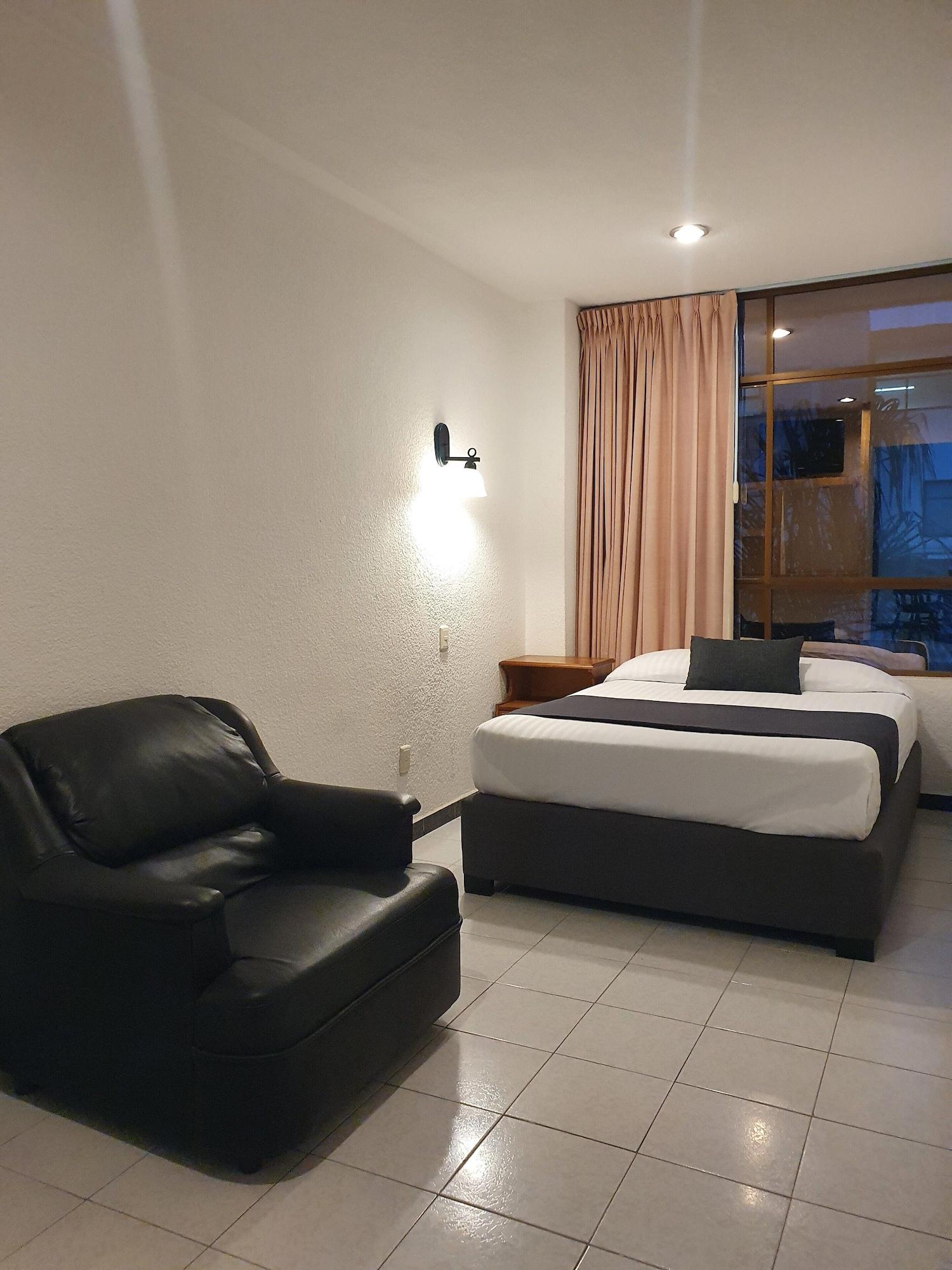 Estanza Hotel & Suites Morelia Kültér fotó