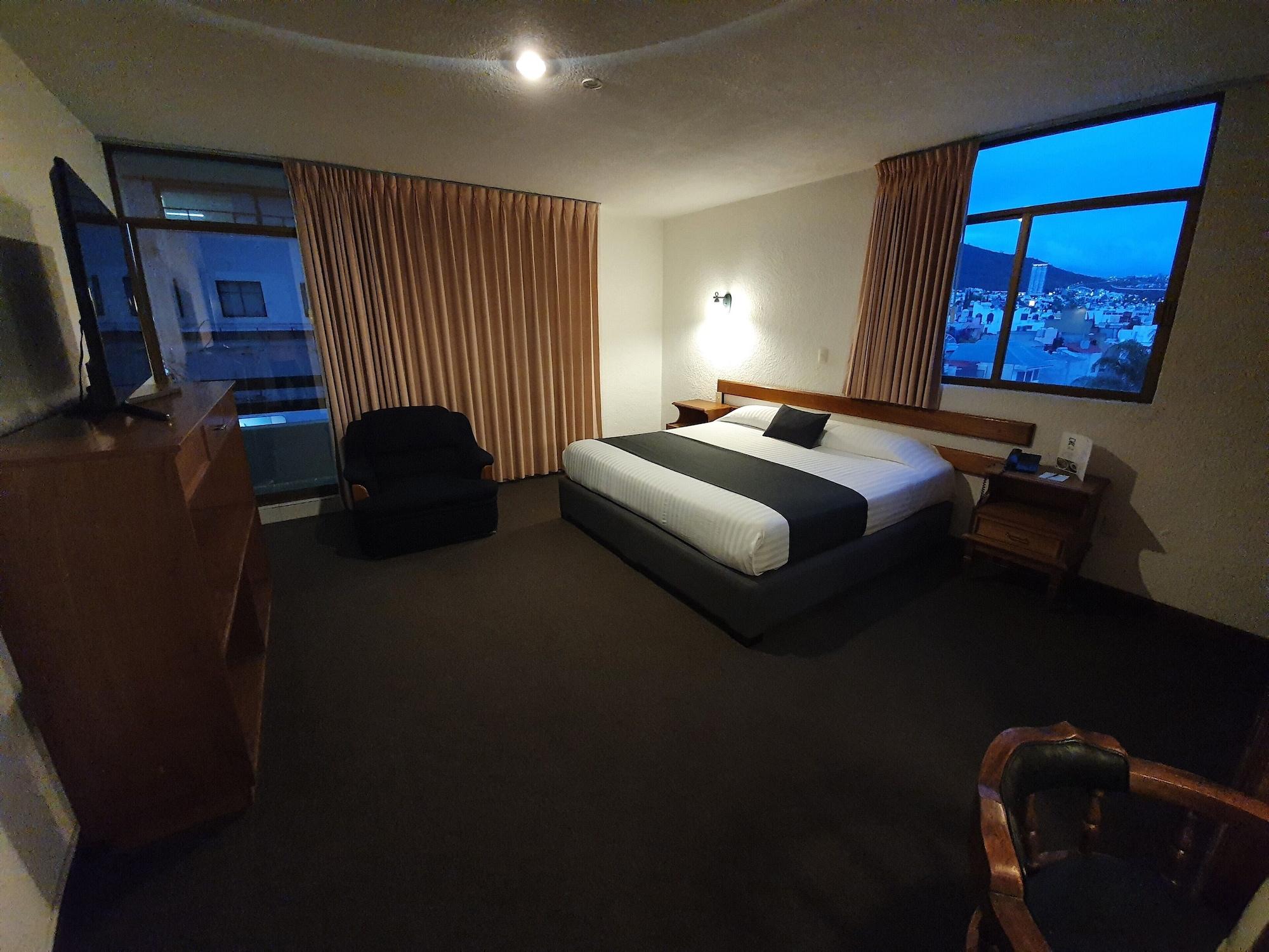 Estanza Hotel & Suites Morelia Kültér fotó