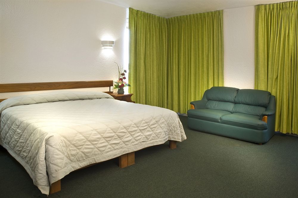 Estanza Hotel & Suites Morelia Kültér fotó