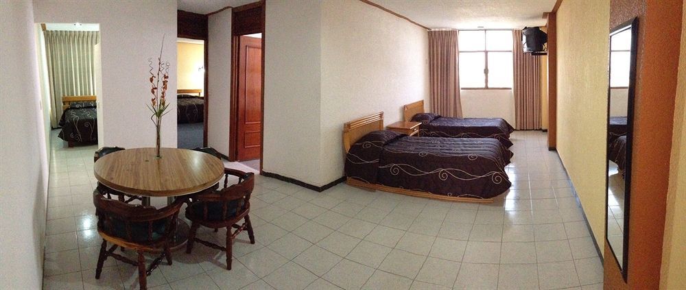 Estanza Hotel & Suites Morelia Kültér fotó