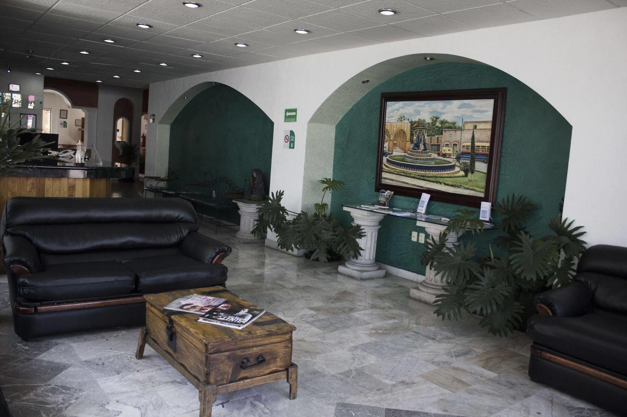 Estanza Hotel & Suites Morelia Kültér fotó