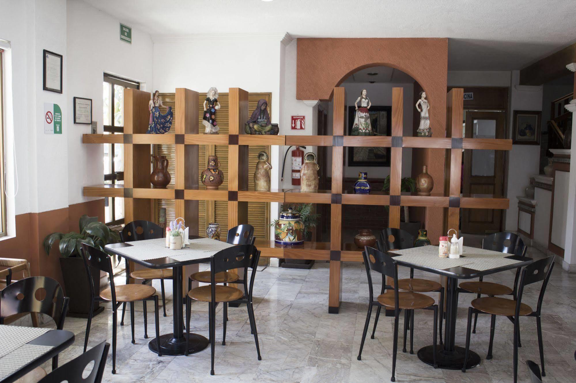 Estanza Hotel & Suites Morelia Kültér fotó